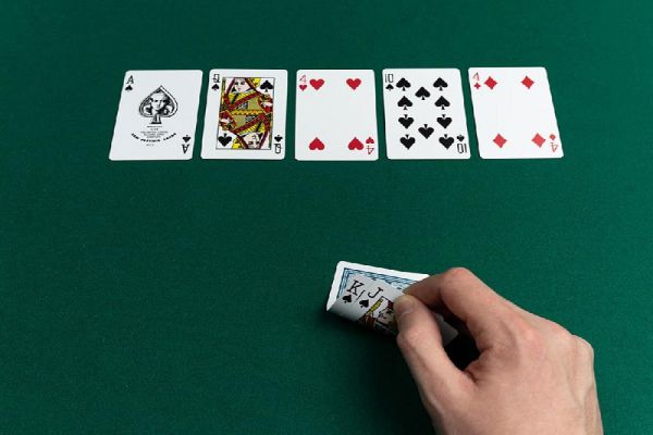Xì Tố tại Zowin - Tổng hợp cách chơi mới cập nhật 2024 bạn nên biết luật chơi xì tố zowin